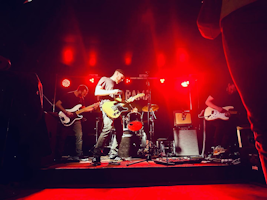 Photo de concert du groupe de rock français Panorama au Circus à Lille en 2025