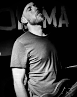 Photo du chanteur du groupe de rock français Panorama lors du concert au Circus à Lille